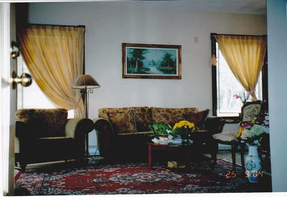 Glory Inn Downtown مونكتون المظهر الخارجي الصورة